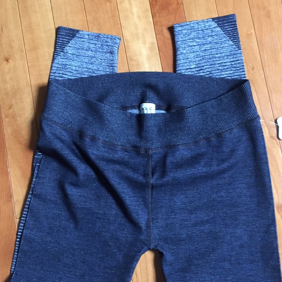 NWT Splendid M Navy Leggings - Picture 4 of 6